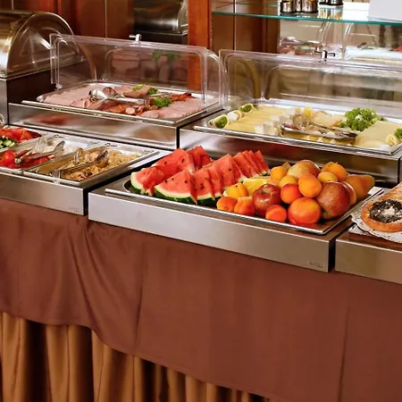 U Pava Hotel 4*