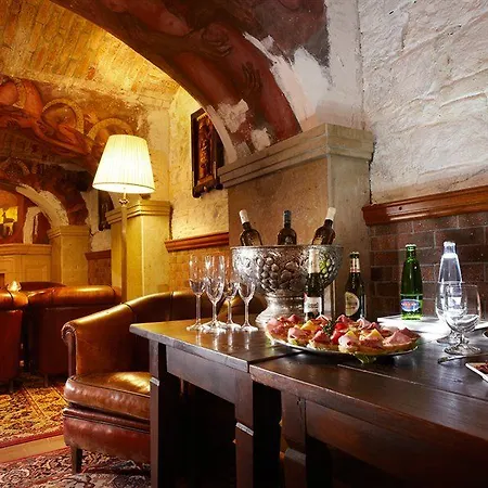 Hotell U Pava Prag