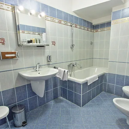 U Pava 4* Prague
