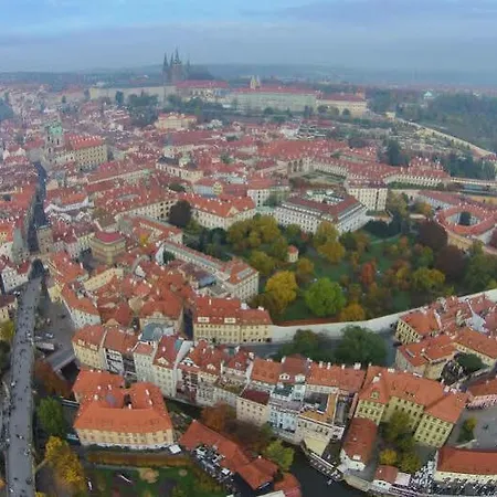 U Páva 4*